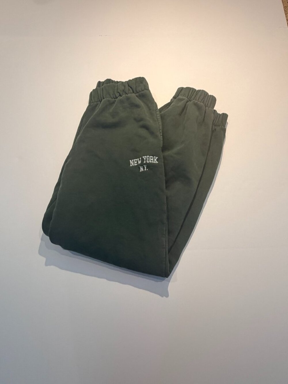 Brandy Melville Dark Green New York NY Graphic Sweatpants One Size